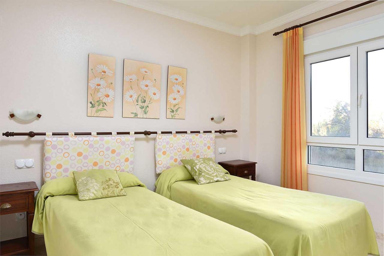 Apartamentos Y Villas Oliva Nova Golf Resort Exterior photo